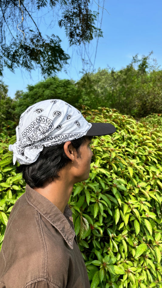 Brimknot - Black/White